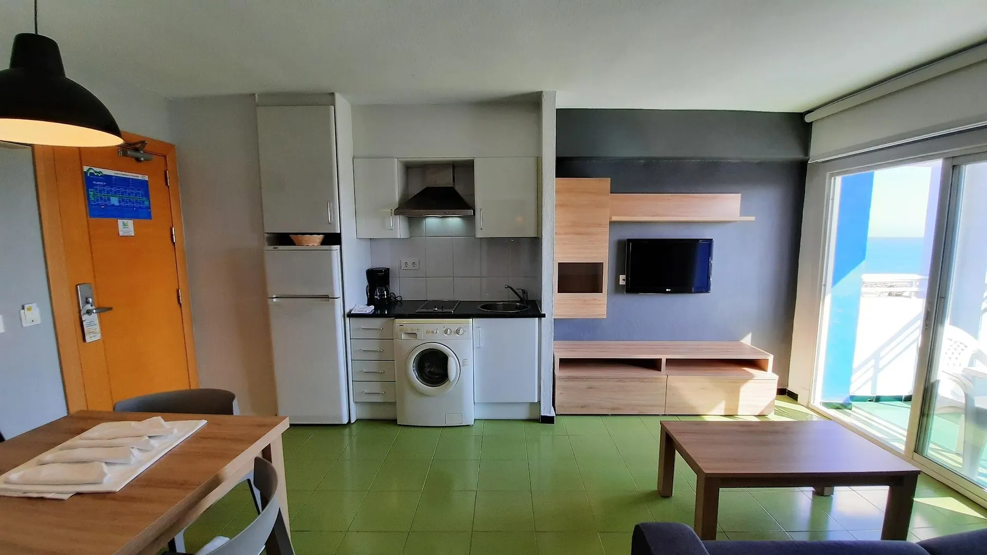 Apartamentos La Mineria Roquetas de Mar 0*,  Spain