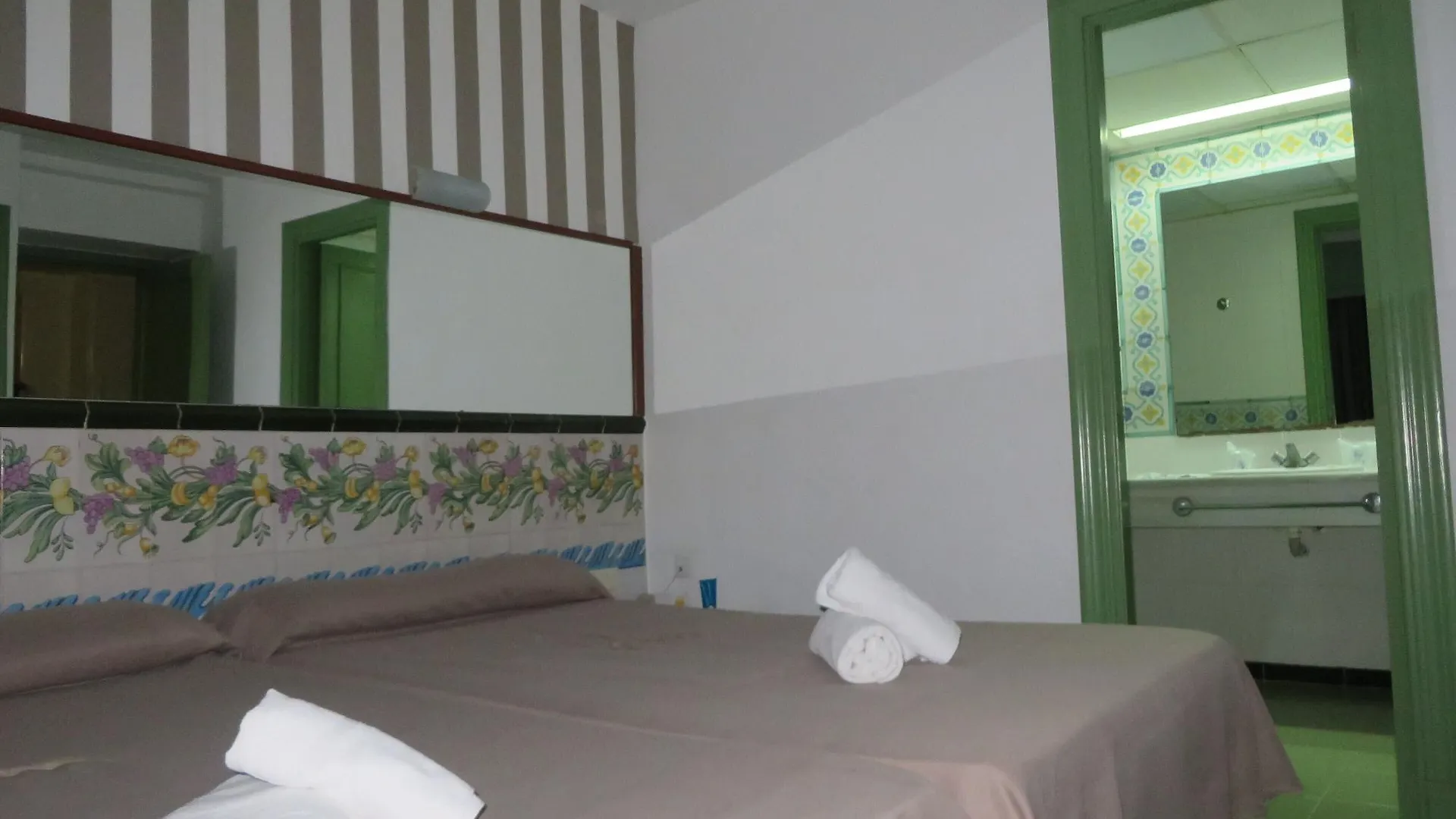 Apartamentos La Mineria Roquetas de Mar 0*,  Spain